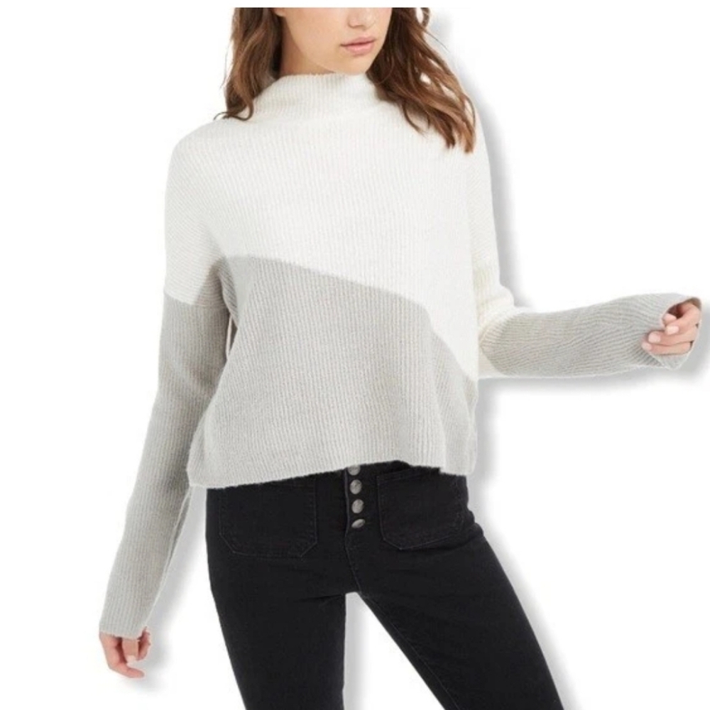 PLANET GOLD Juniors' Colorblocked Mock Neck Sweater Size M  New